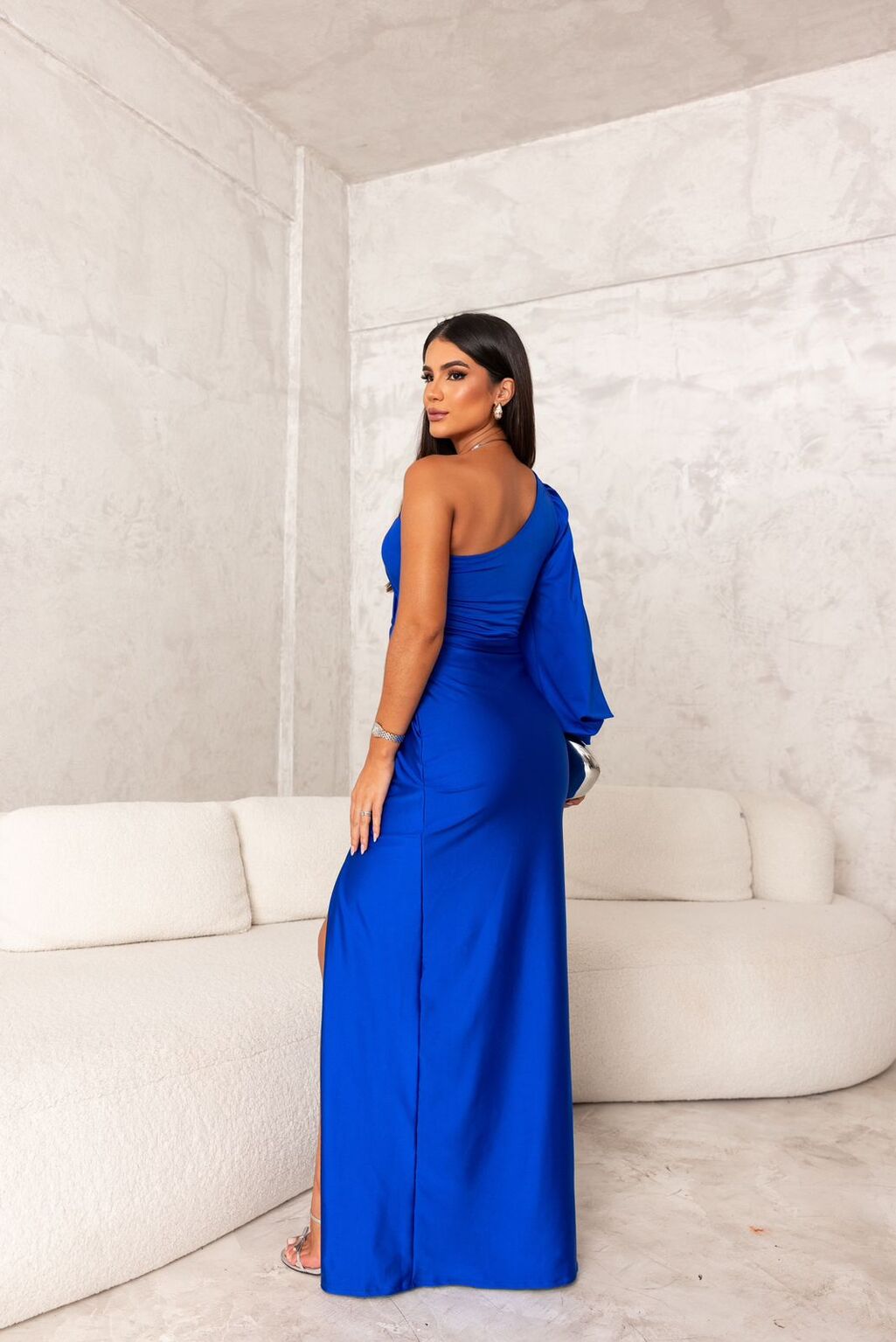 KYARA | ELEGANT AND SOPHISTICATED DRESS