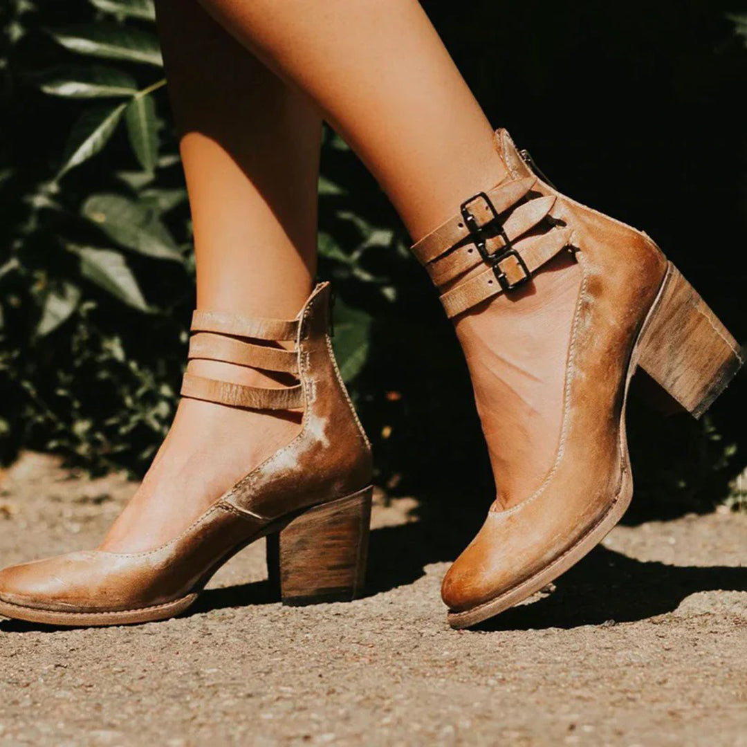 AVALANCE™ | VANESSA VINTAGE PUMPS