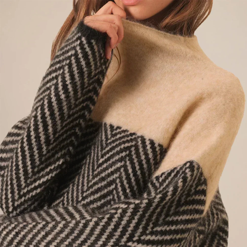 PAULINA | TURTLENECK SWEATER