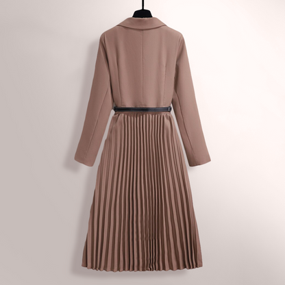 SCARLETT | PLEATED TRENCH COAT